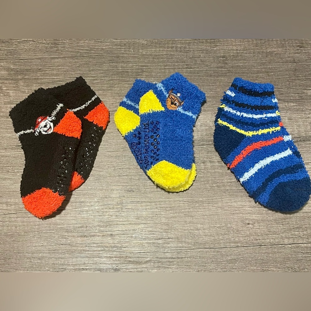 Paw Patrol 3pk fuzzy socks NWOT